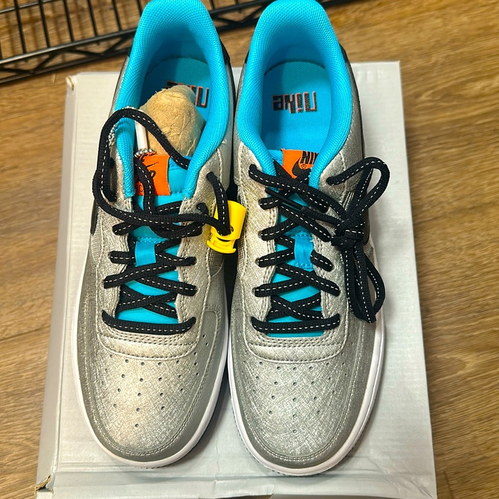 Nike Air Force 1 One Low Boys Shoes Silver Gray Space To Dream CW6011-001 size 4